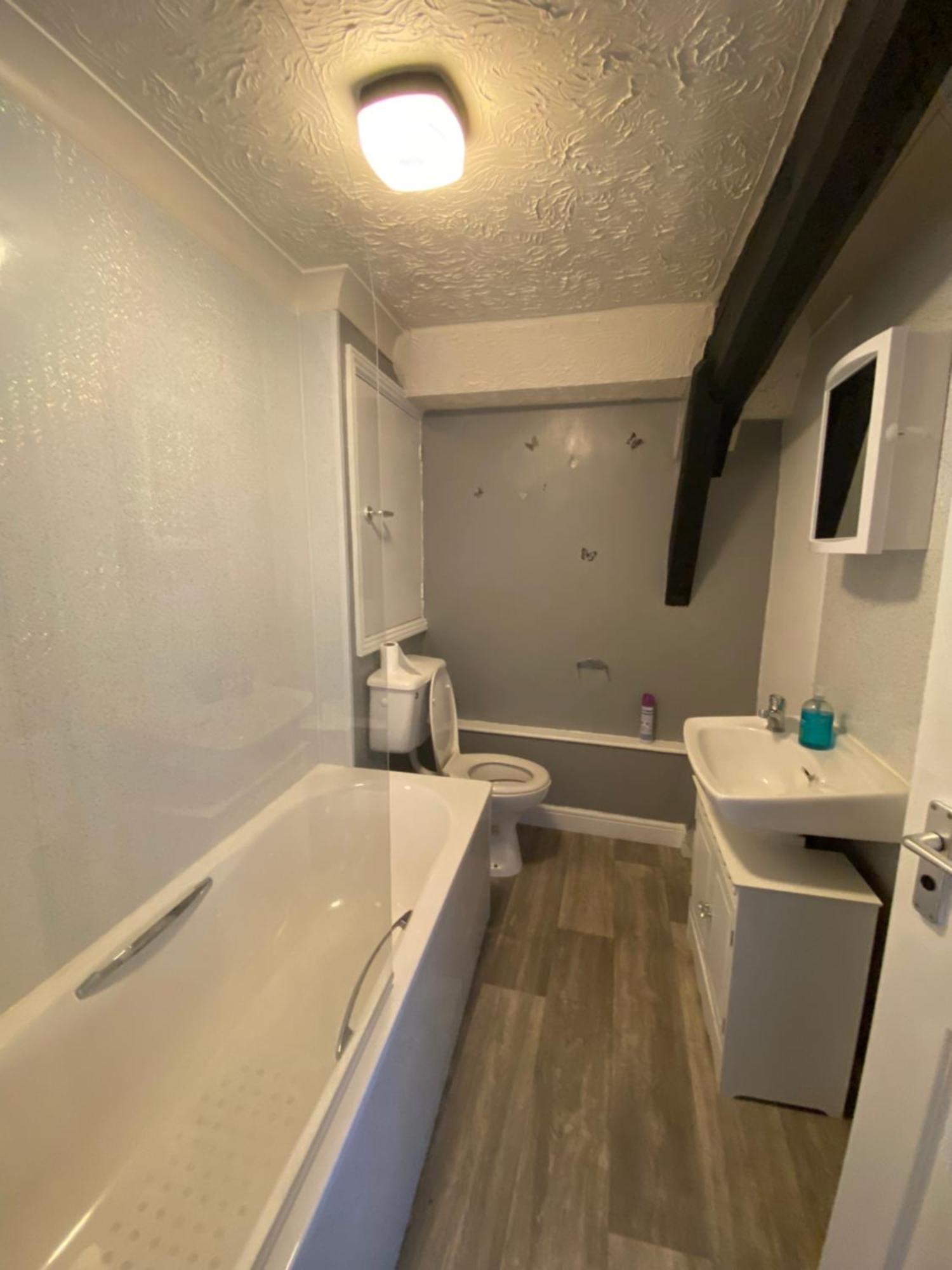 Spacious One Bedroom Flat With River View, 1E Great Yarmouth Bagian luar foto